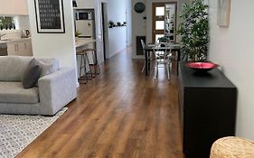 Position Perfect In The Heart Of Sherbrooke